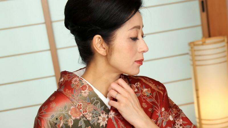 PACOPACOMAMA-011320_242 好久没穿和服了，想起昭和○○○时代的成人礼…… – 千堂玛莉亚