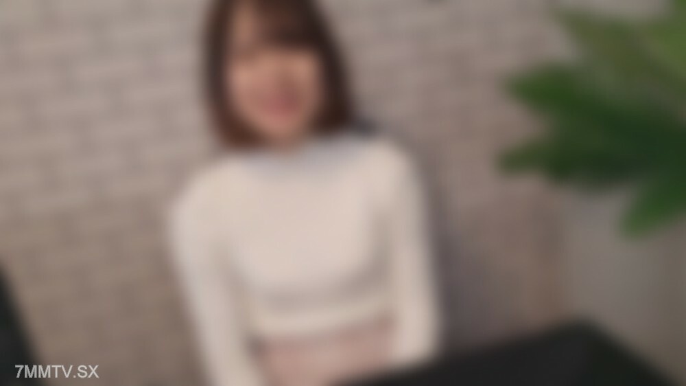 FC2-PPV-3369680 22岁的求职女大学生，性格迷人，能力也值得商榷。 *解说特长是4K高画质