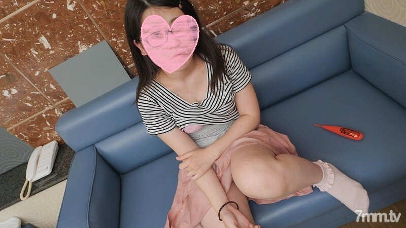 FC2-PPV-1740037 【让你轻松的视频】第61次射击 美玲18岁是阅读文学社！射精在 Masegaki 猫，允许用第一轮光拍摄 [业余视频]