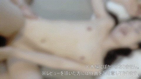 FC2-PPV-4521922 无法购买和退货。一连串的三颗地雷直接射入金球。购买的里面很有趣♪推荐，因为老妇人可以住在她能住的地方。
