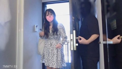 FC2-PPV-4552551 巨乳G罩杯OL1**，Root请求，我在NN的生殖器里，释放了很多生殖器。