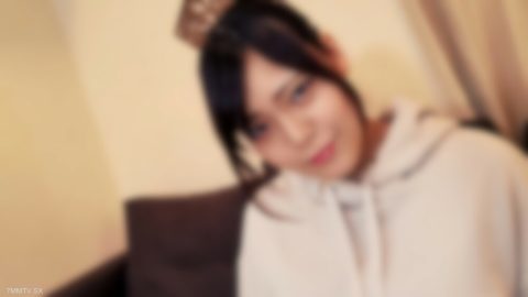 FC2-PPV-3181268 超过100cm的巨乳G罩杯。不悦眼光挑衅，巨乳炫耀5连拍。将一周收集的丰富精子倒入口中*评论特权是4K高画质